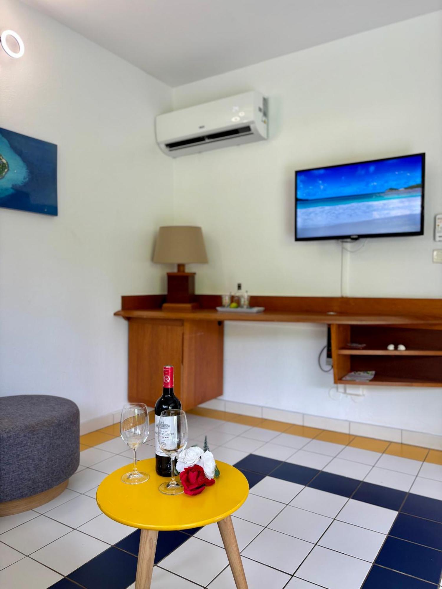 Katalea - Blue Dream, Plage, Piscine, Bar Grand-Bourg (Marie Galante) 外观 照片